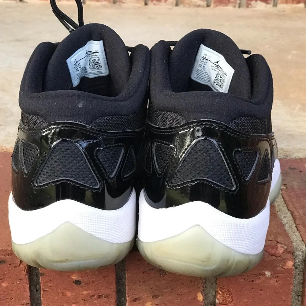 Air Jordan Retro 11 Low IE ‘Space Jam’ Size 12 - Picture 4 of 9